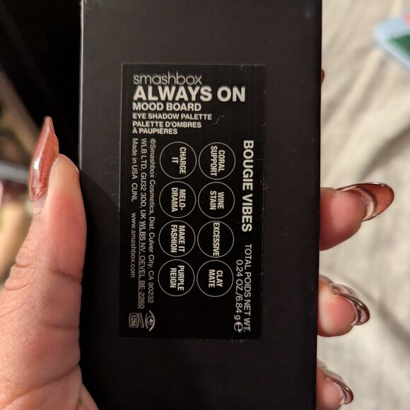 Smashbox Always On Mood Board Eyeshadow Palette in Bougie Vibes - Picture 2 of 3